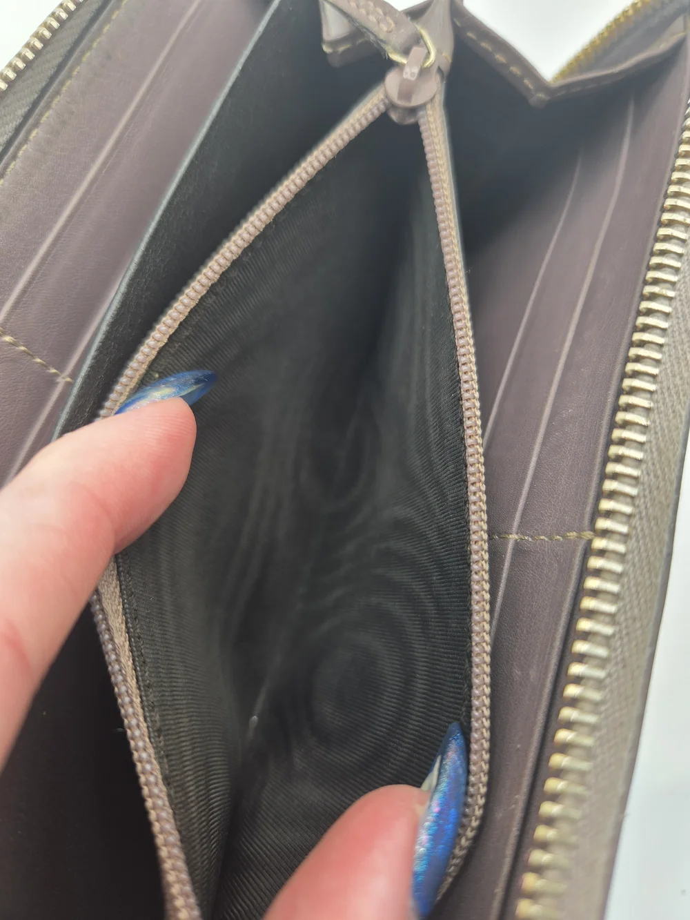 Authentic Gucci Guccissima Purple Gray Mayfair Bow Long Wallet